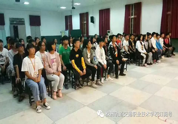 優(yōu)秀——月度寢室評比！
